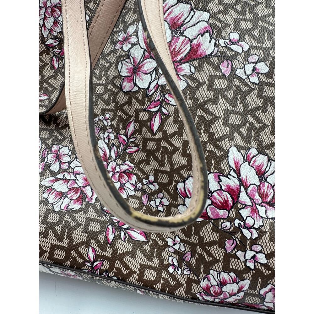 DKNY Bryanna Floral Shoulder Purse - Picture 4 of 6